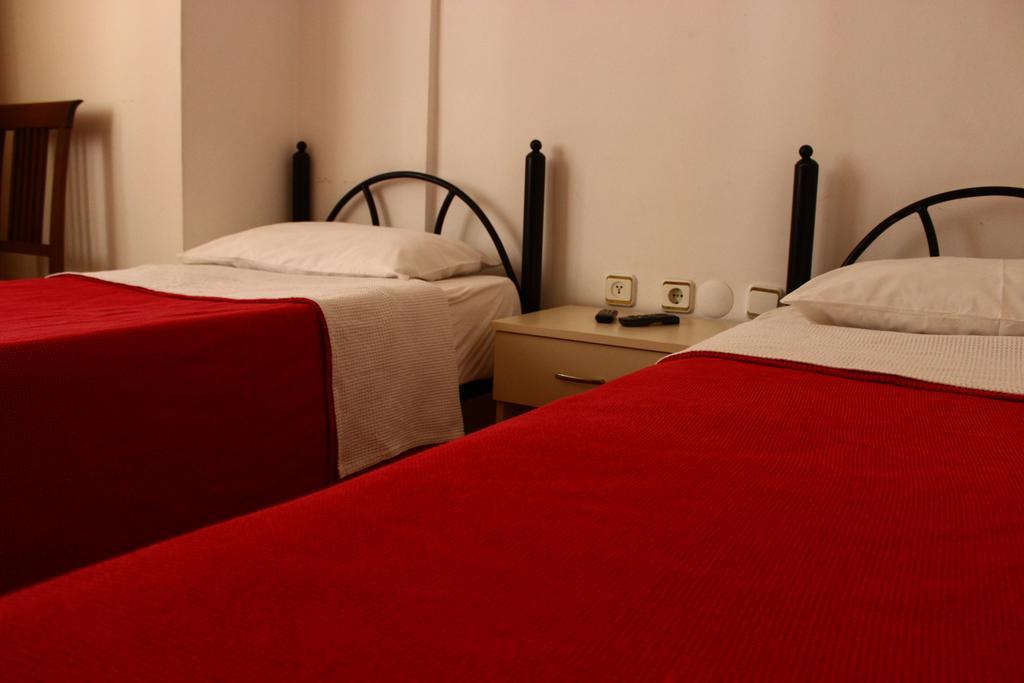 Hotel Zurich Анталия Стая снимка