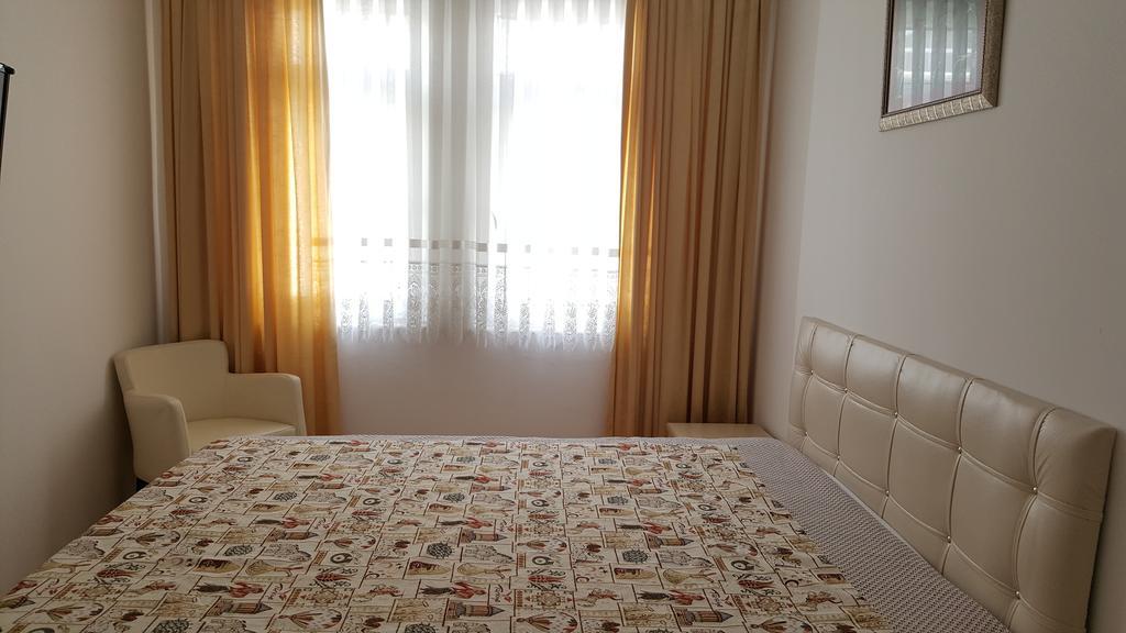Hotel Zurich Анталия Екстериор снимка