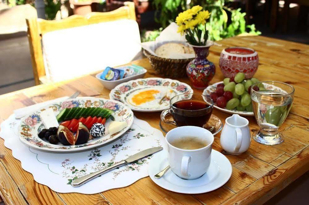 Hotel Zurich Анталия Екстериор снимка